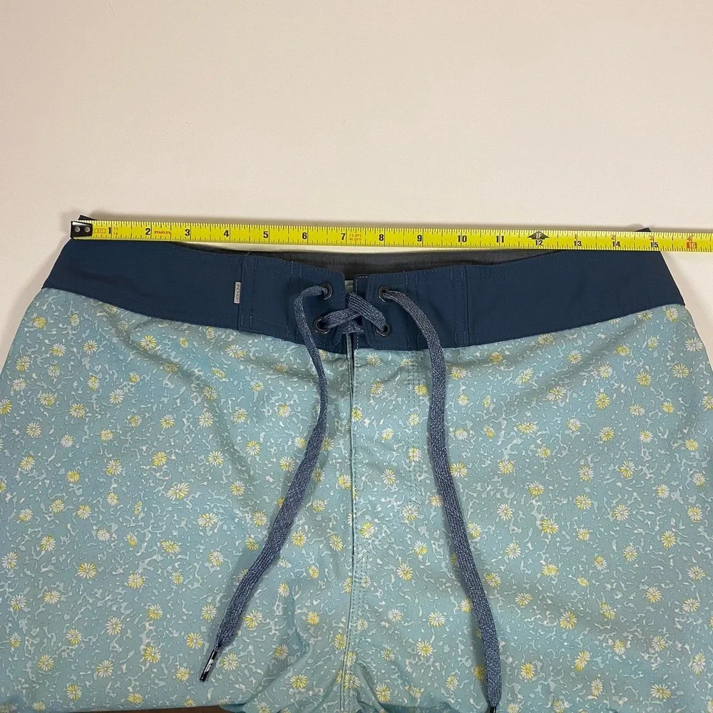 Quicksilver Highline Board Shorts Mens Sz 30 Surfsilk  Blue‎  4 Way Stretch Swim